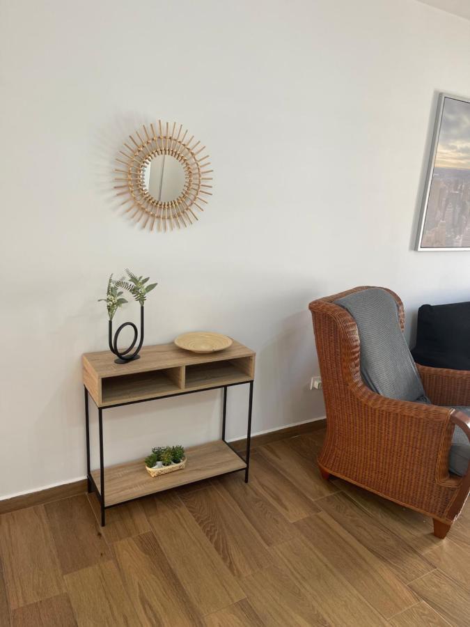 Triana Apartment ตอร์เรโมลิโนส ภายนอก รูปภาพ