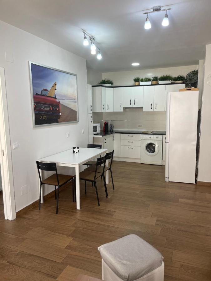 Triana Apartment ตอร์เรโมลิโนส ภายนอก รูปภาพ