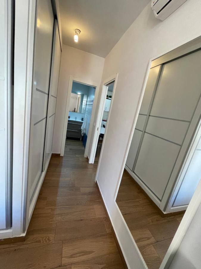 Triana Apartment ตอร์เรโมลิโนส ภายนอก รูปภาพ